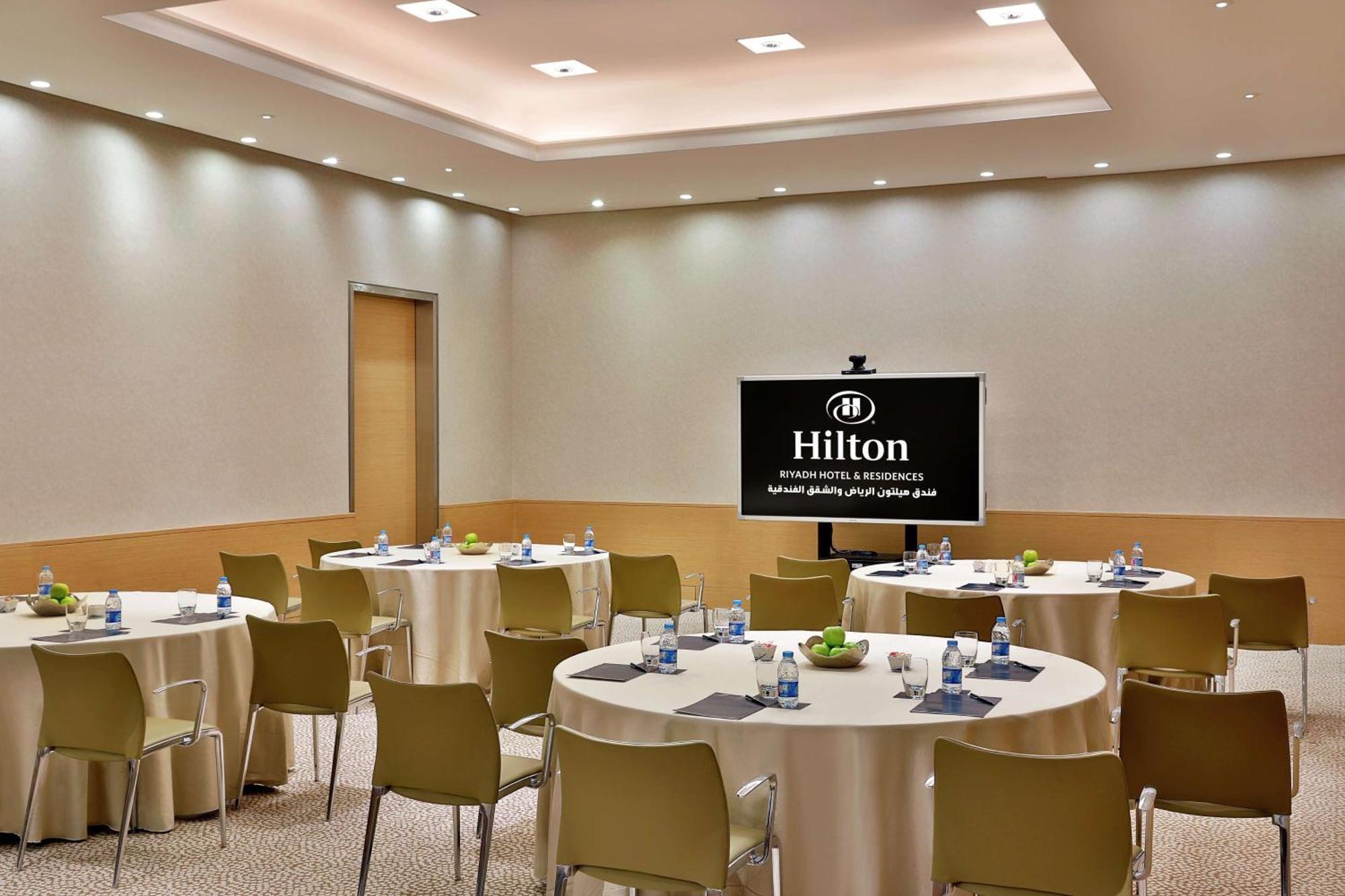 Hilton Riyadh Hotel & Residences Exterior photo